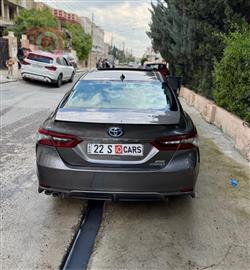 تۆیۆتا کامری